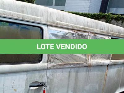 LOTE 063 - VEÍCULO (SUCATA) - VW / KOMBI