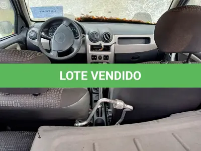 LOTE 061 - VEÍCULO - RENAULT/SANDERO EXPRESSION