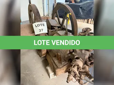 LOTE 037 - VEÍCULO (SUCATA) - MOTOR A PARAFINA