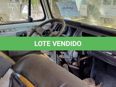 LOTE 064 - VEÍCULO (SUCATA) - VW / KOMBI