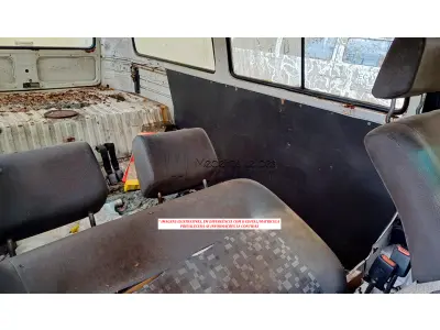 LOTE 064 - VEÍCULO (SUCATA) - VW / KOMBI